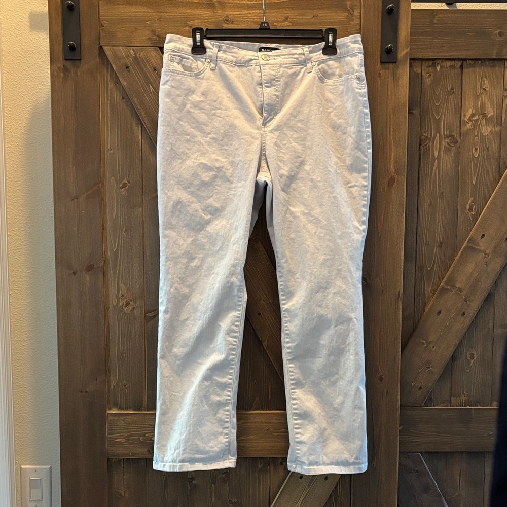 Bandolino Women's Straight Leg Jeans in Light Gray